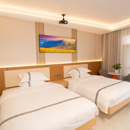 Wangyuelou Homestay (Wumeng Grass Plain)