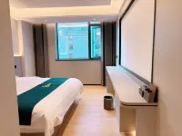 Xingyi Qingyue Hotel - 2-Star