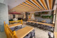 Qinyuan Yinxiang Boutique Hotel - parking