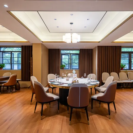 Longjing Yingxiang Homestay Collection (Qianshan Xuehu Store)