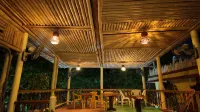 Xibalba Museum Hotel - 주차장
