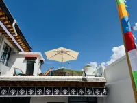 padma gnas tshang - balcony