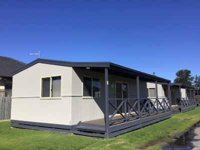 Waters Edge Holiday Park