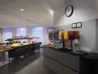 Hotel Cabin - breakfast