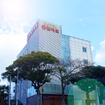 Golden Park Hotel Отели рядом с достопримечательностью «Храм Самсонхёль»