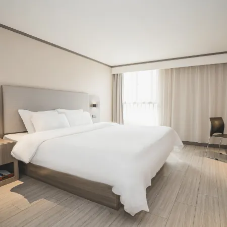 HanTing Hotel (Ningguo Development Zone South Railway Station)