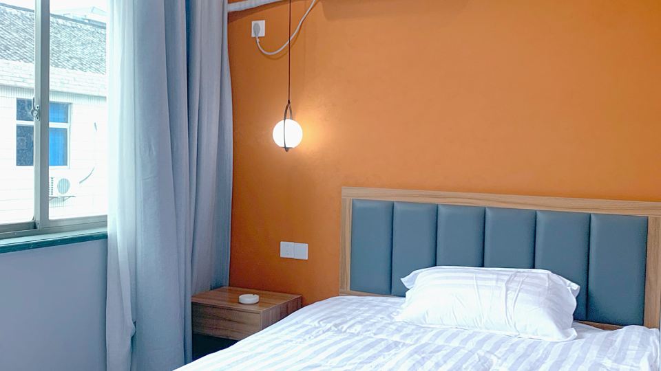 Qinjia Hotel