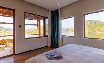 Puzhe hei Yunlu Lake View B & B