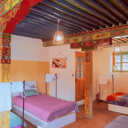 Lhasa Cangwu Homestay