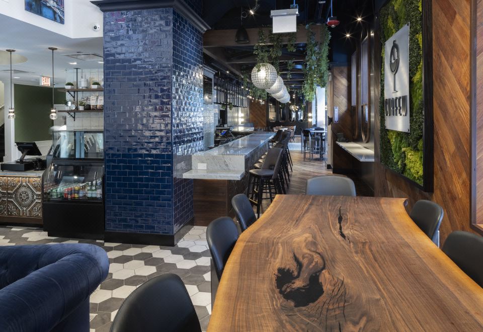 더 세인트 클레어 호텔 - 매그니피션트 마일