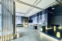 Celebrity City Hotel