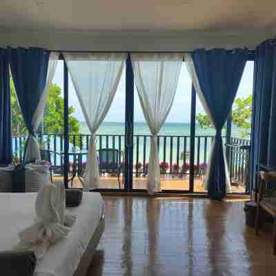 Lipe Sunrise Beach House Hotel Exterior