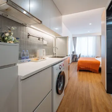 Ketangxuan Hotel (Shanghai Railway Station Baoshan Road Subway Station)