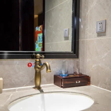 Tiantian Rujia Business Hotel