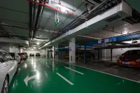 TILL BRIGHT Hotel (Leiyang Zhongxing Times Plaza) - parking