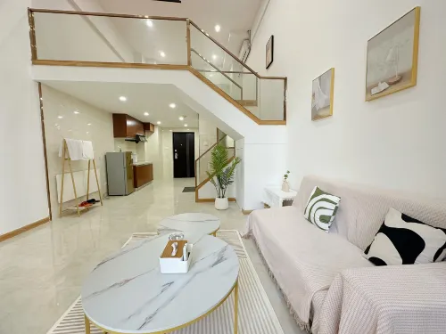 Shibei Loft Theme Cinema Homestay (Shishi Taihe Square)