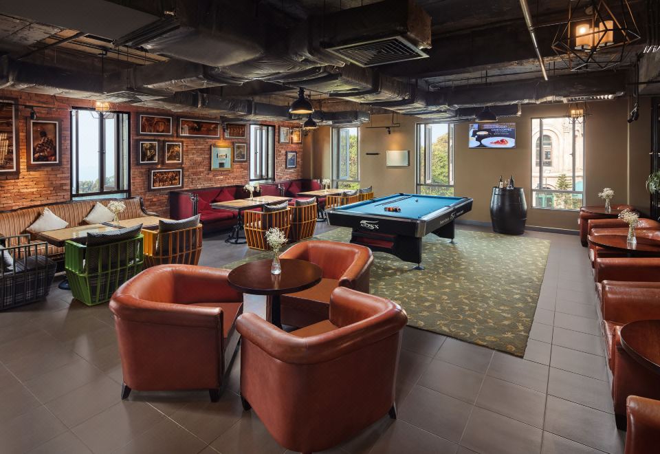 3. 머큐어 다낭 프..