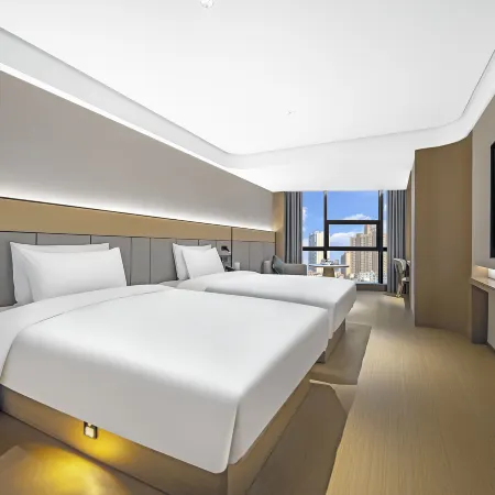 JI Hotel (Chongqing Lianglukou Metro Station Branch) Отели рядом с достопримечательностью «Стадион «Датяньвань»»