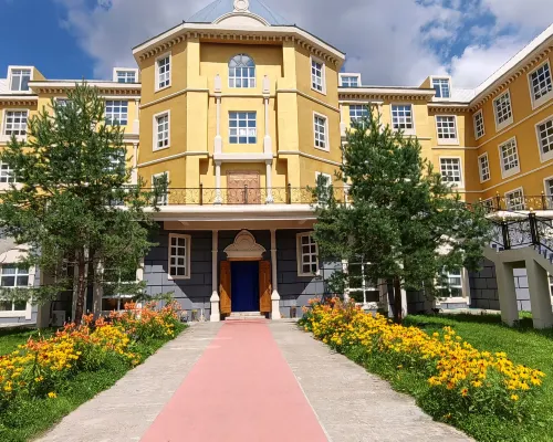 Ya'oulong Castle Hotel Hotels in Tangwang County