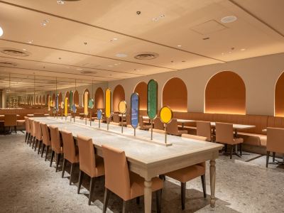 レストラン アートホテル成田の写真