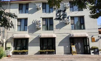 Suitetrails - Shiheyuanfang Homestay