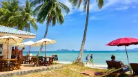 Koh Mook Riviera Beach Resort Hotels in Koh Mook