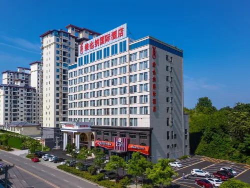 Vienna International Hotel - parking
