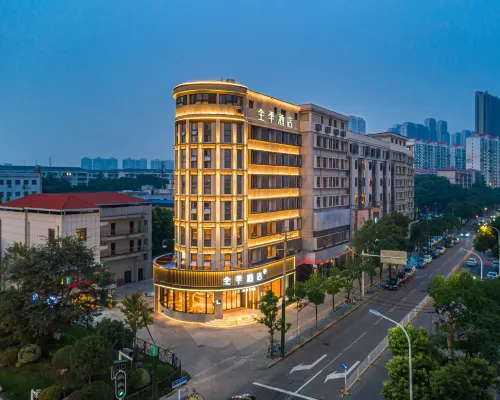 全季飯店（武漢漢口火車站常青路店） 理工大学附近的飯店
