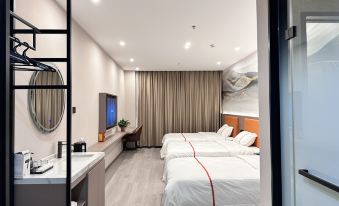 May Hot Spring Hotel (Zhoukou Railway Station Huanghuai Market)