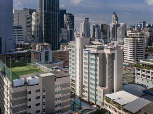 Novotel Living Bangkok Sukhumvit Legacy