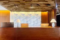 La Green Hotel and Residence