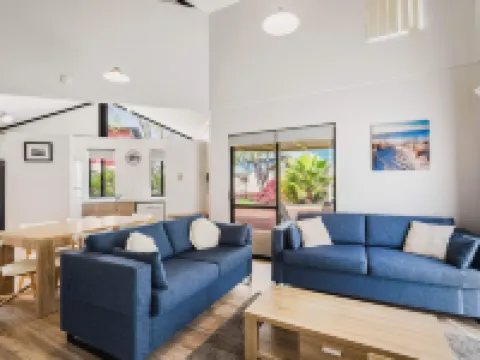 Amalfi Resort Hotels in Busselton