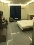 Heshan Youjia E-sports Hotel。