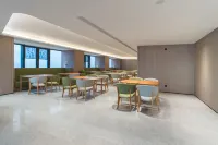 JIホテル（重慶袁家崗地下鉄駅）