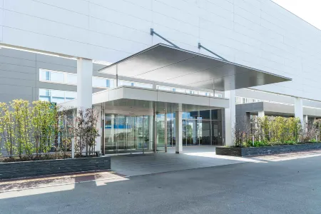 Kansai International Airport Hotel 11 Отели рядом с достопримечательностью «Refresh Square»