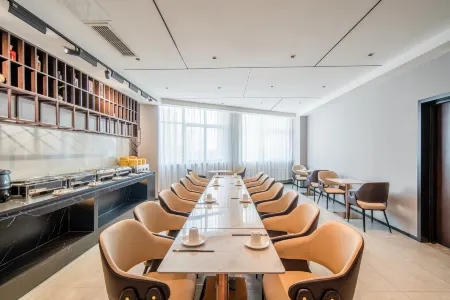 Jifeng Hotel (Zhengzhou Xinzheng International Airport Branch)