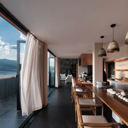 Dali Wu'er Yinshe VILLA Banshan Seaview Homestay (Erhai store)