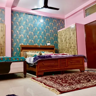 Trilok Residency Dashashwamedh Varanasi Hotels near Dashashwamedh Ghat