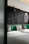 Hefei Rui Hotel (Sanxiaokou Subway Station)