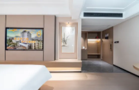 A .Orange Garden Hotel Shishou