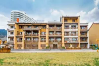 Fuxian Lake Grand View Resort (Guanglong small town)