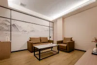 Yinghe Hotel (Chaozhou Ancient City) Отели рядом с достопримечательностью «Долголетная пассажирская станция»