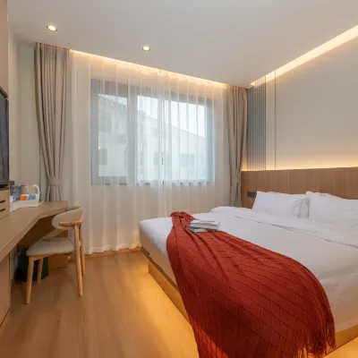 Deng Ni Hotel (Suzhou Guanqian Pedestrian Street Pingjiang Road Branch) Отели рядом с достопримечательностью «Дорога Пингджиань»