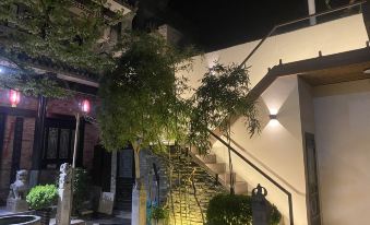 YangJiacunManFu Guyuan Inn