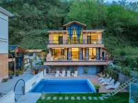 Luming Homestay