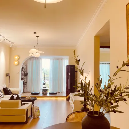 Twilight City Homestay (Jingdezhen North Station)