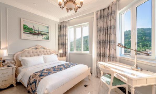 Lan Rung Beach Resort