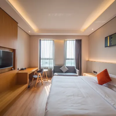 Shazhou Lake Apartment Hotels near Jiangsu University of Science and Technology Zhangjiagang Branch
