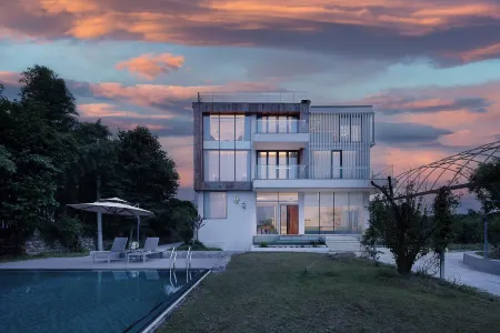 Anji XUNS·Xunsu Creek Private Villa Отели рядом с достопримечательностью «Lingfeng Temple»