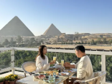 Doudou Pyramids View Hotel 吉薩酒店